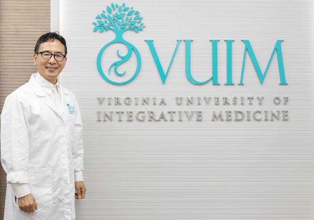 버지니아통합의학대학원(VUIM) 국제부총장